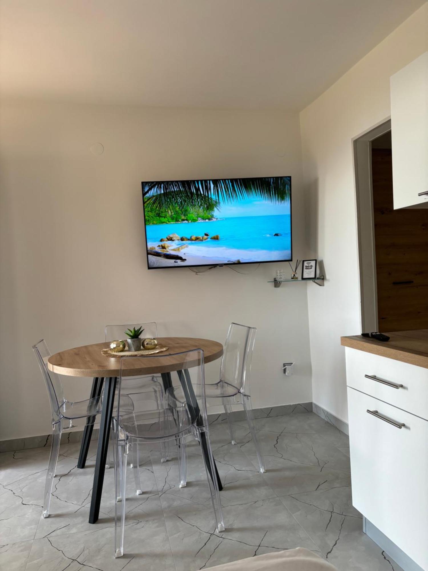 פודסטראנה Apartments One Palm מראה חיצוני תמונה