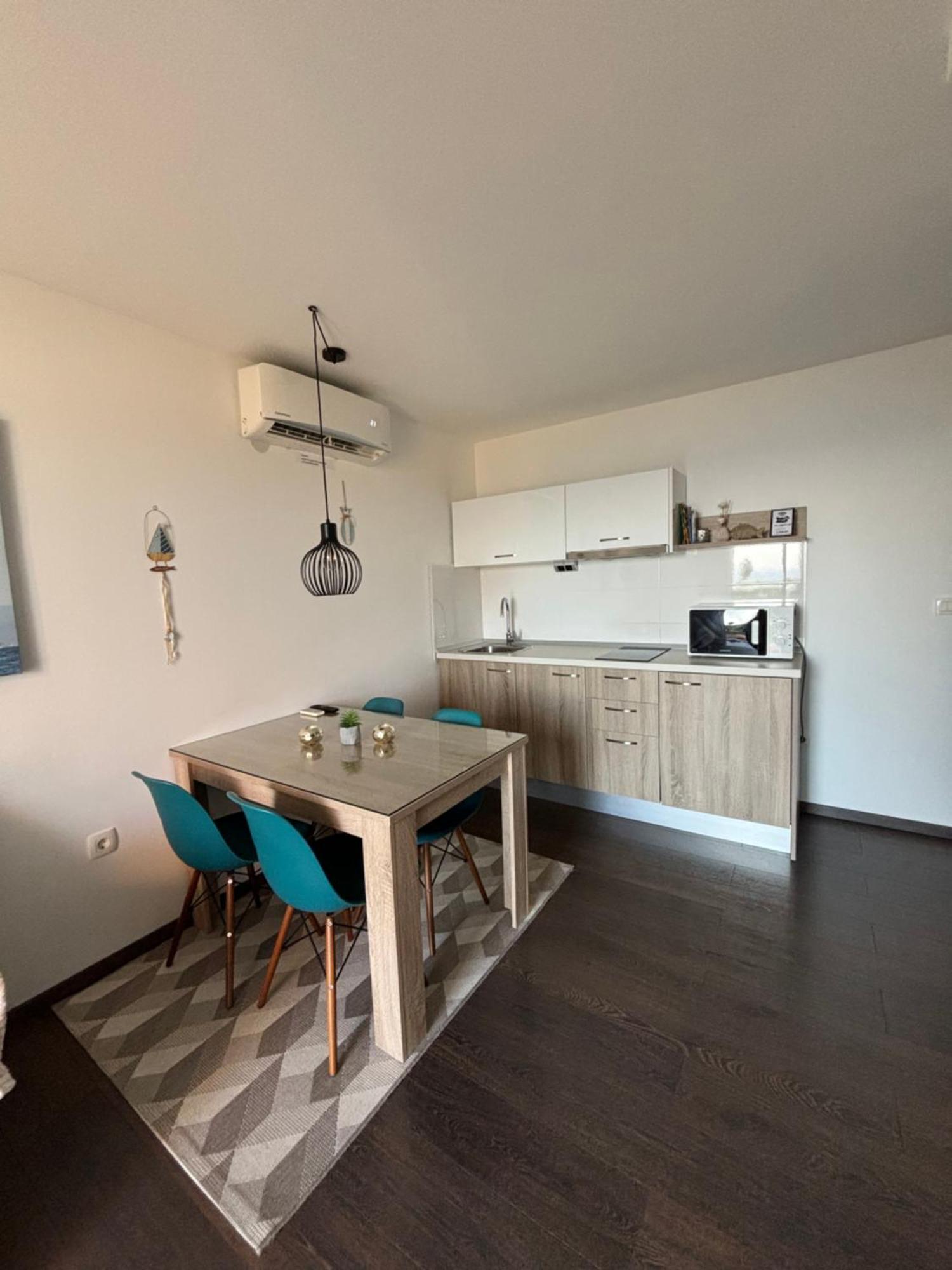 פודסטראנה Apartments One Palm מראה חיצוני תמונה